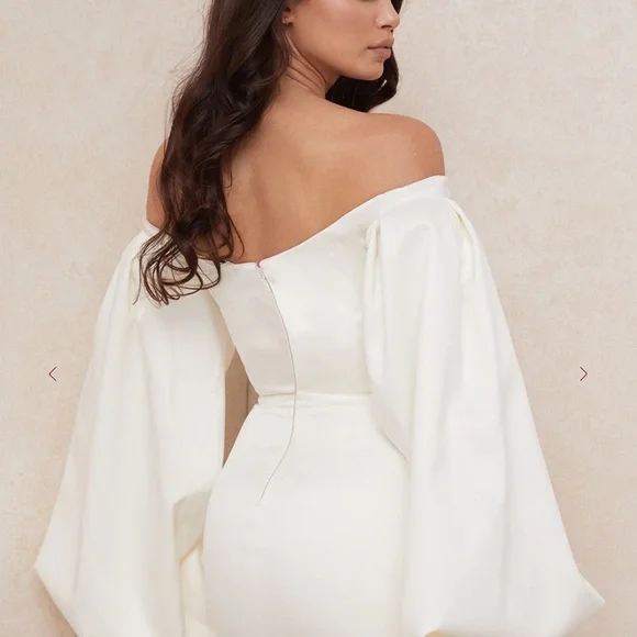 House of CB Ivory Off-Shoulder Long Sleeve Dress - Picture 3 of 6